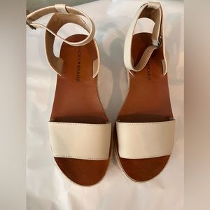 ✅Lucky Brand platforms